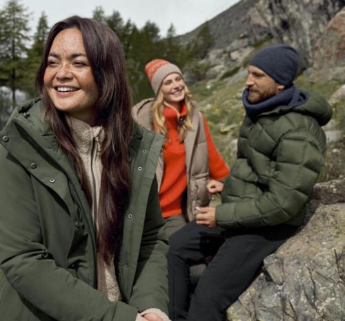 Pletena_ciapka_odp.cena_9.99--Panska_bunda_odp.cena_49.99